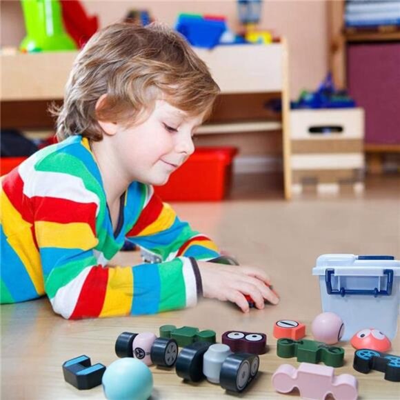 Magnetic Robots, 35PCS Magnetic Blocks Set for Kids - Picture 5 of 7